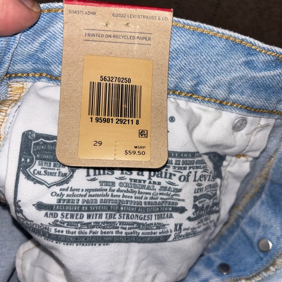 Levis 501 Shorts Womens 29 Light Wash Distressed Denim High Rise Button Fly NWT - Picture 4 of 7